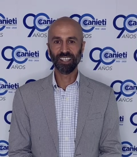 Héctor González